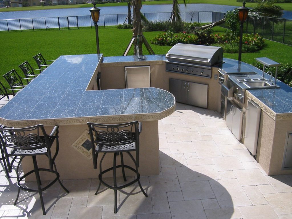 outdoor-stainless-steel-kicthen-cabinet-with-ceramic-tile-countertops