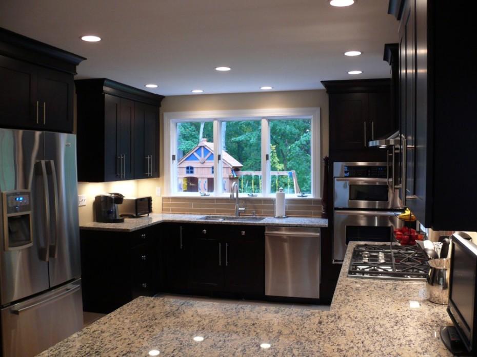 Saving Money with Kitchen Cabinet Refacing