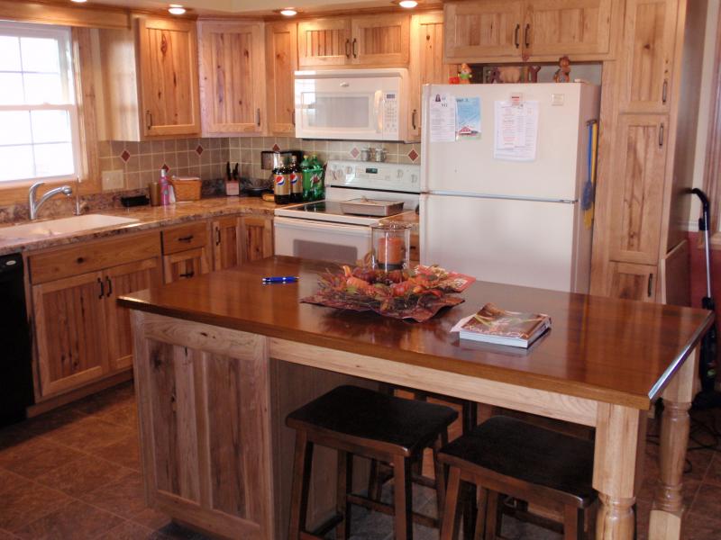 Rustic Hickory Kitchen Cabinets