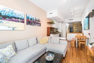 50 Small Apartment Living Room Design Ideas to Make the Most of Your Space